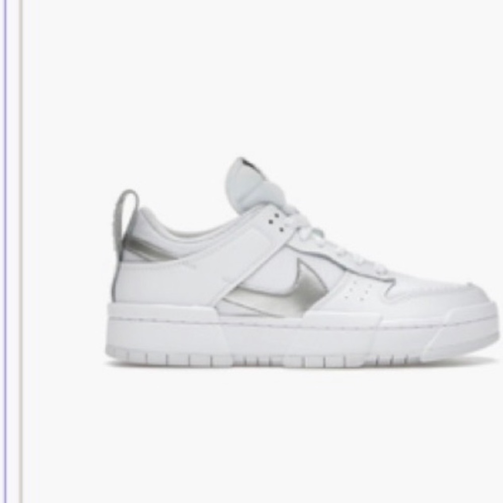 Nike dunk white size 9.5 -very little use